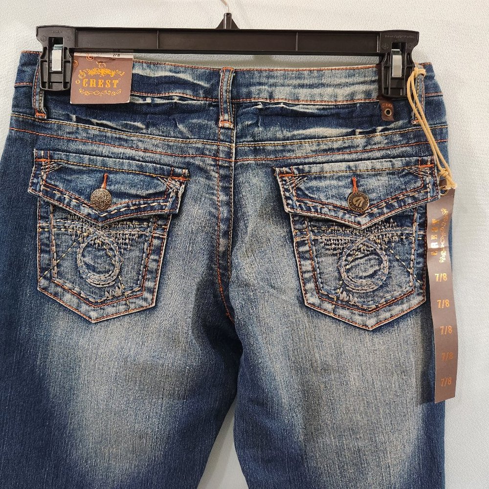Crest Jeans - Picture 4 of 4